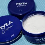 Sokan használják a kék dobozos Nivea krémet, de kevesen tudják mi mindenre jó még